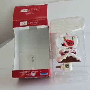 NIB Midwest CBK Santa Snow Globe Chimney Night Light Plug In Lights In The Night